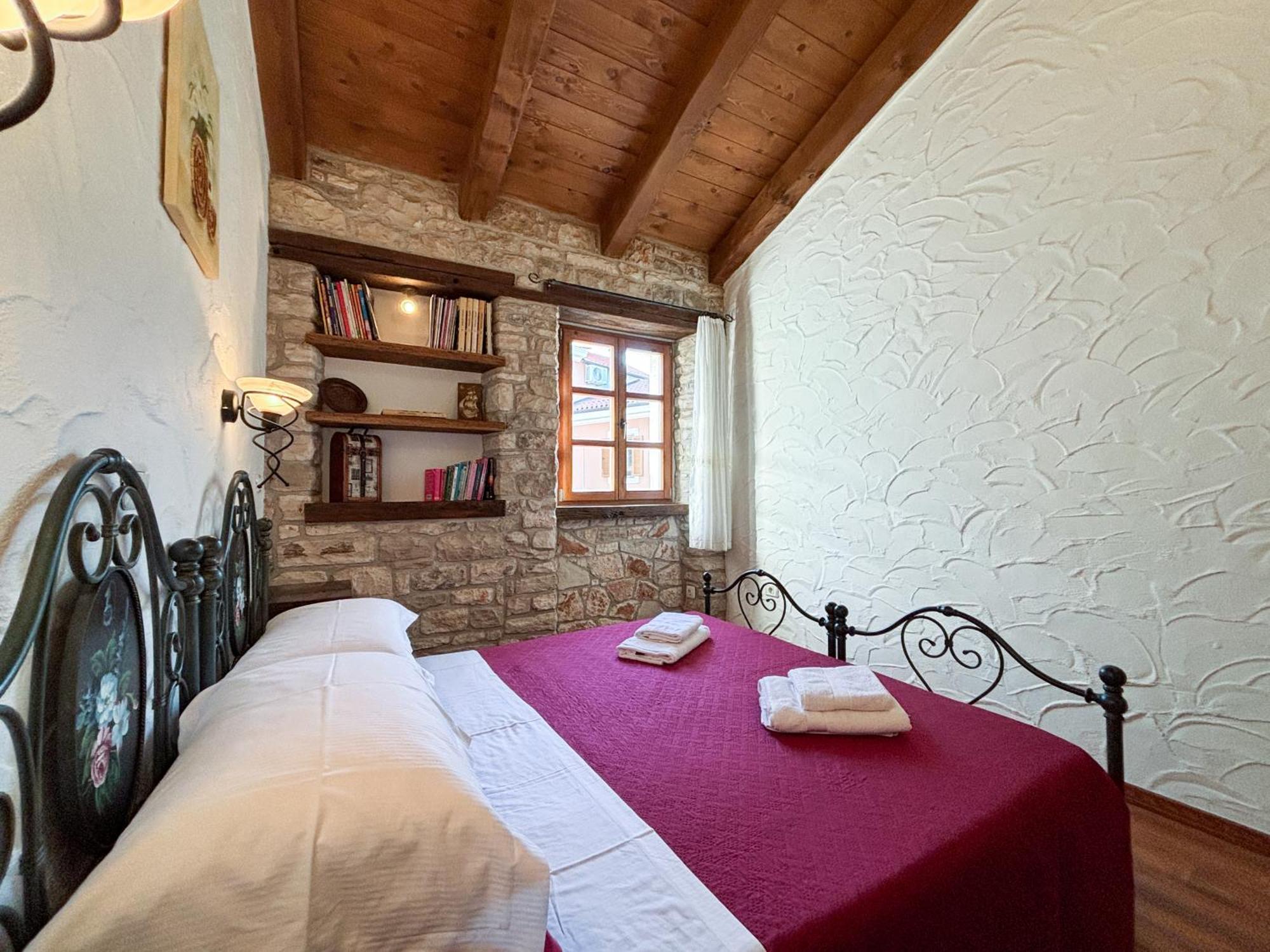 City Center Coastal Escape - Apartments With Sea View Or Cozy Room Novigrad Istria Esterno foto