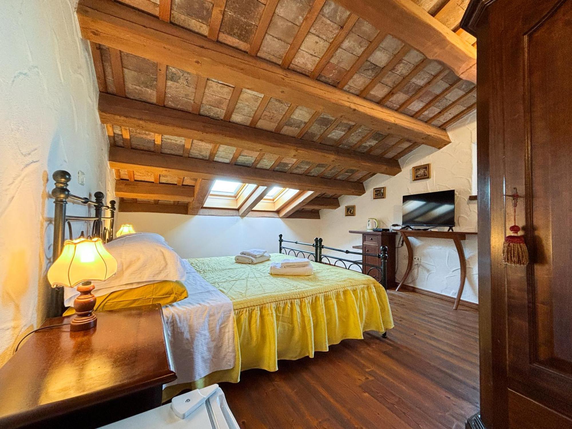 City Center Coastal Escape - Apartments With Sea View Or Cozy Room Novigrad Istria Esterno foto